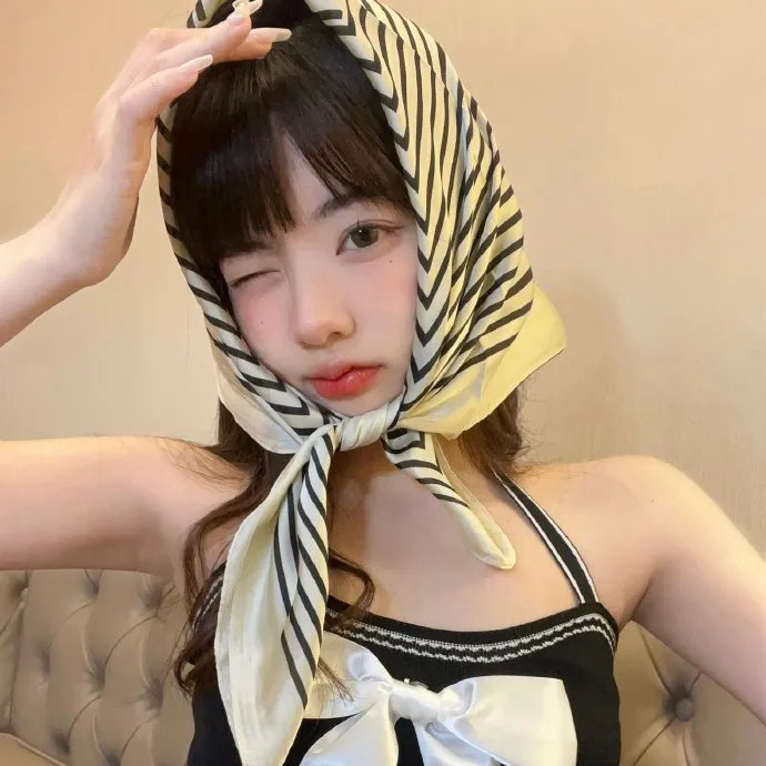 龙月